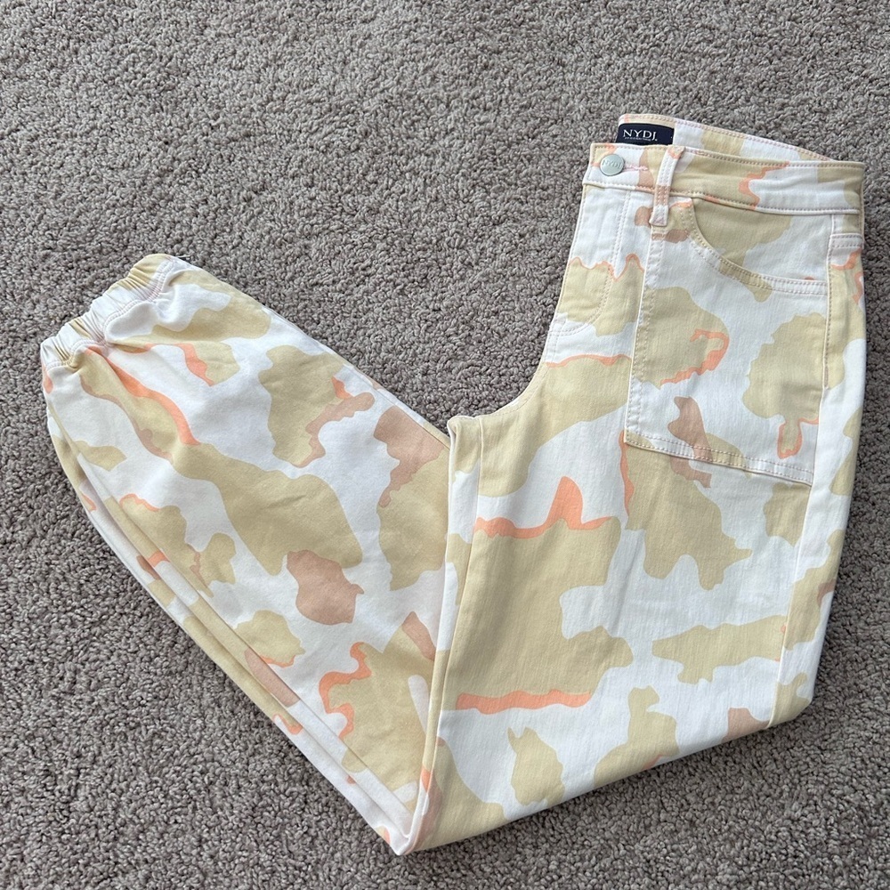 NYDJ Cream and Tan Patterned Pants Size 2